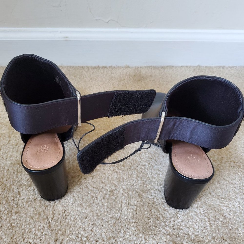 Open-heeled Boots - Picture 8 of 9